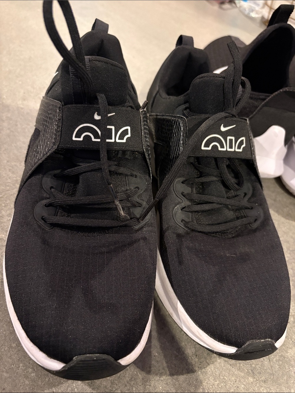 2 PAIR OF NIKE SHOES ✨ - Picture 9 of 11